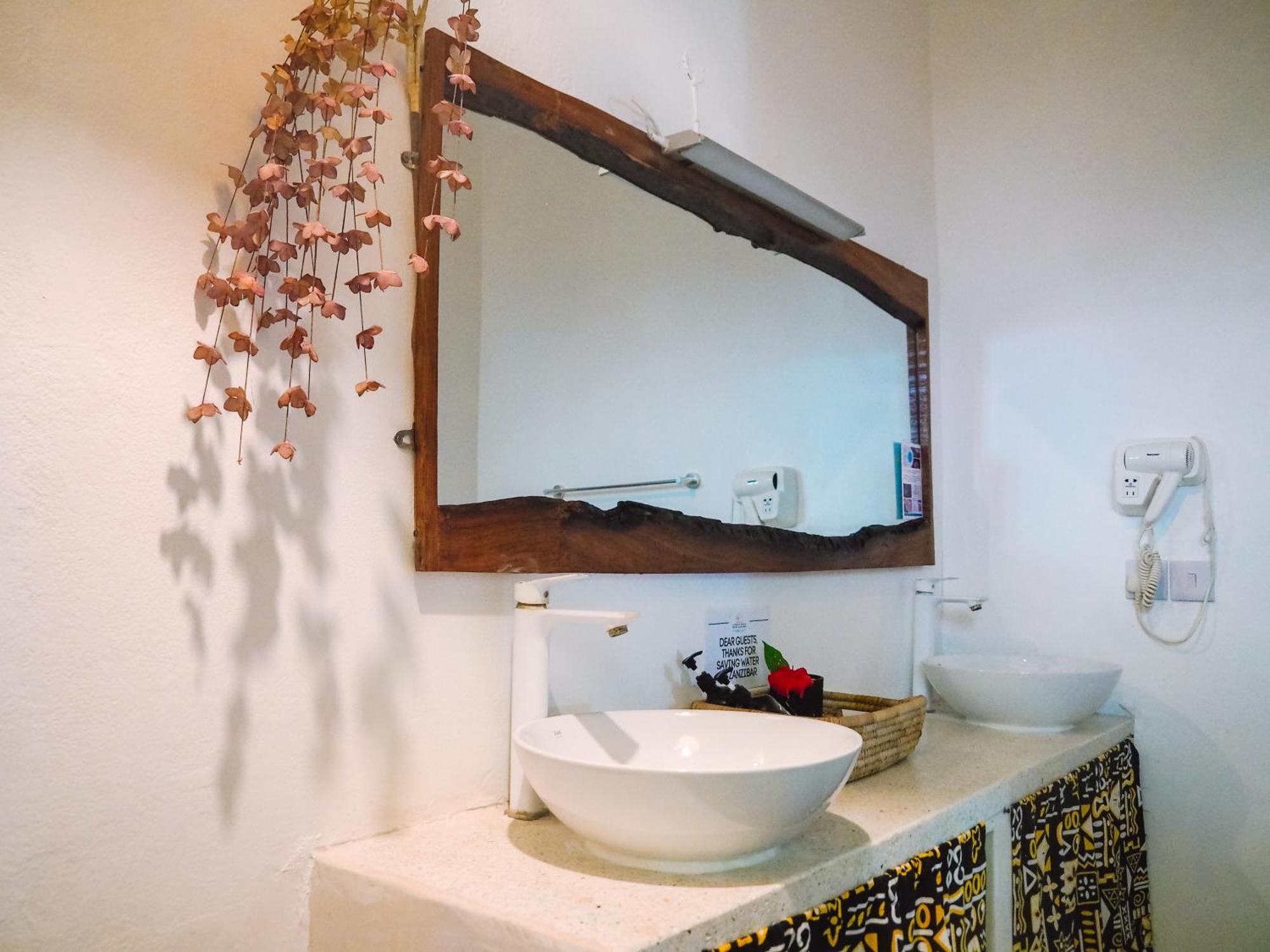 Hotel Bitcoin Zanzibar