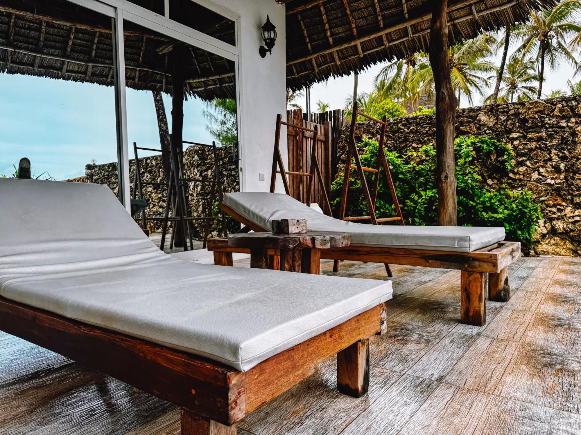 Bitcoin Zanzibar Hotel Michamvi Kae