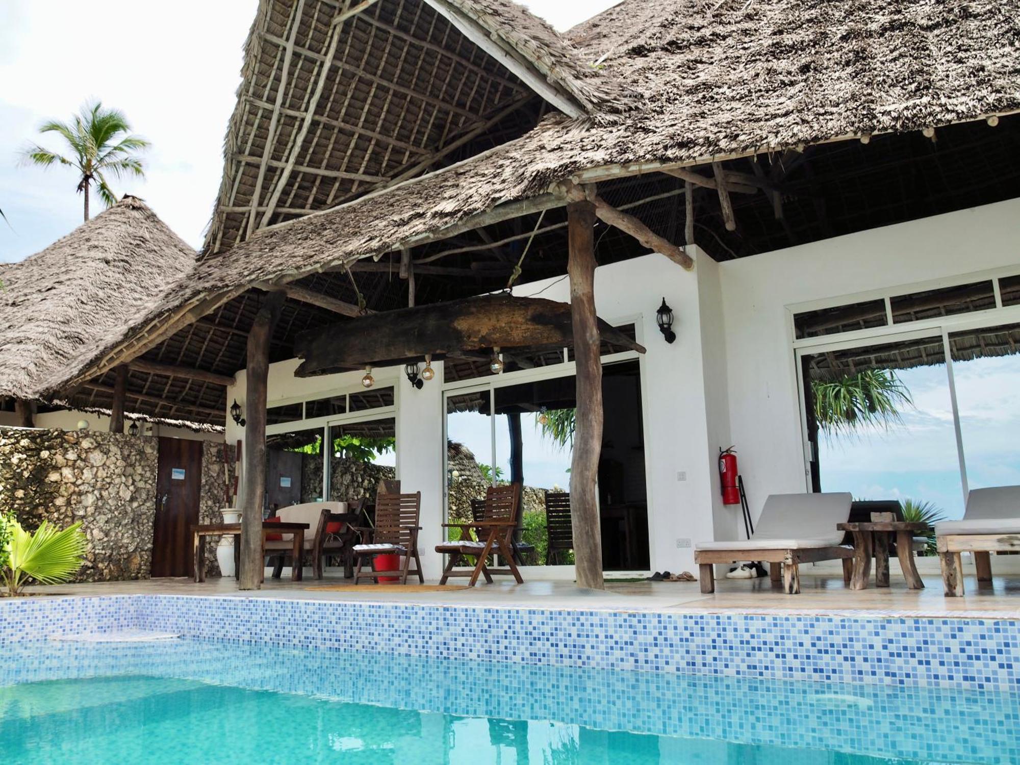 Kapengaro Hotell 2*